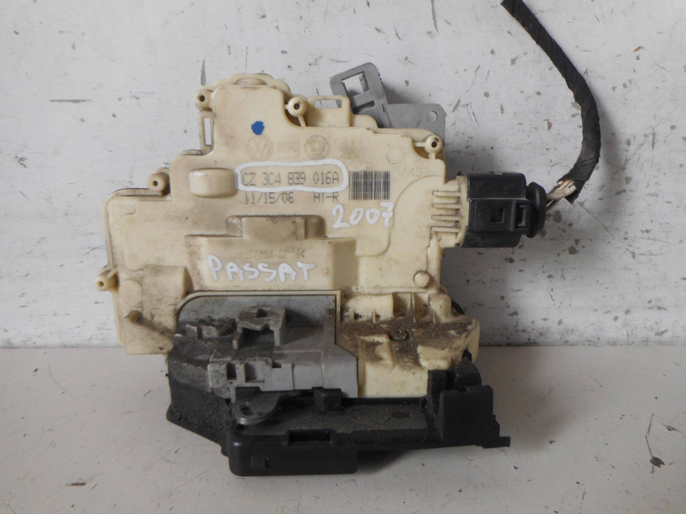 Serratura porta ant. dx.